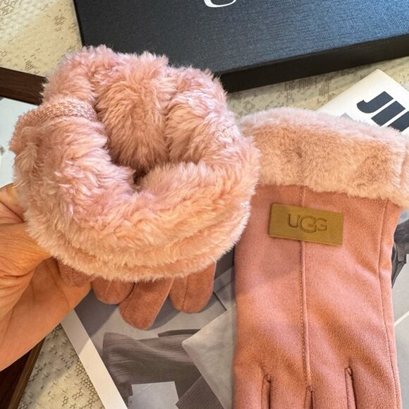 UGG Women's Pink Plush Gloves - Picture 6 of 6